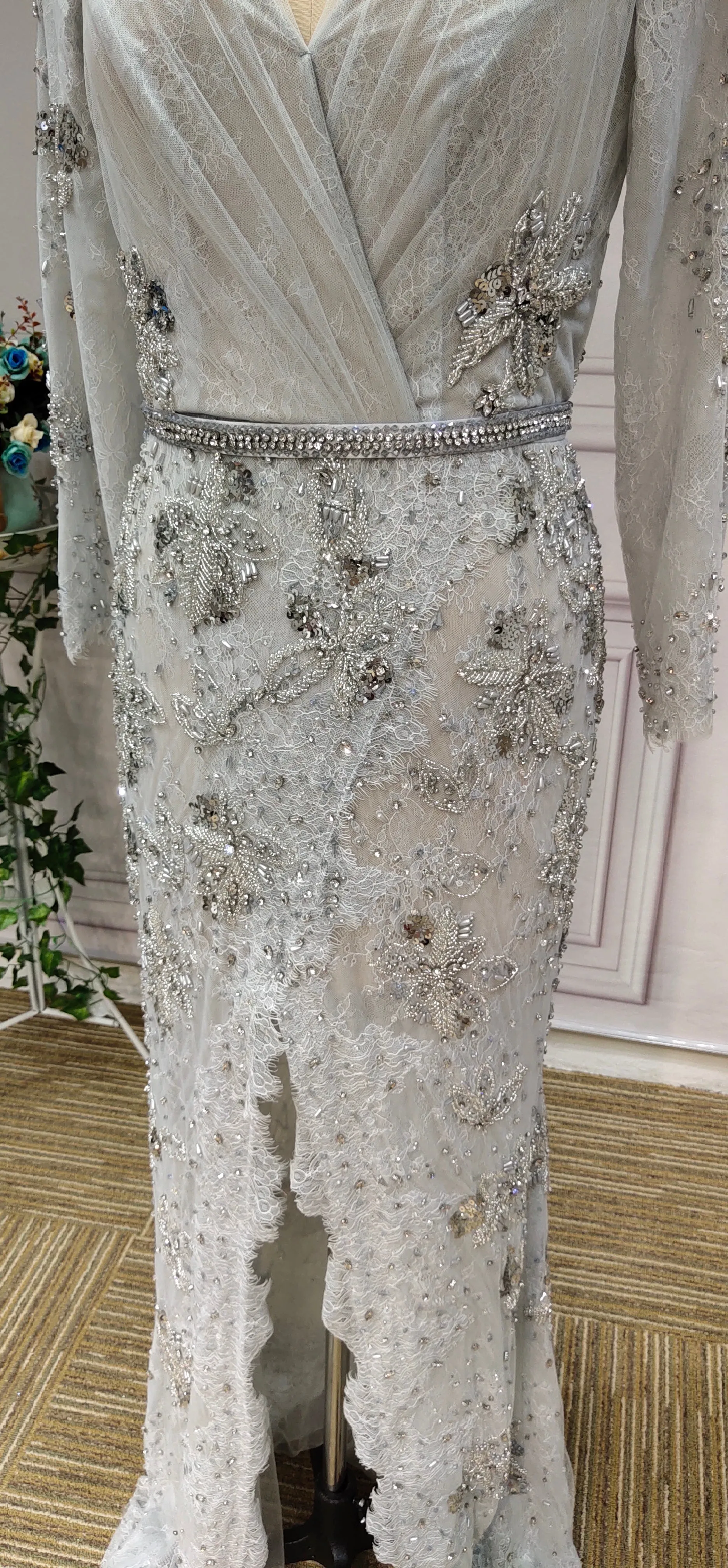 Gray long sleeves lace sliver rhinestones crystlas beaded prom dress 2019