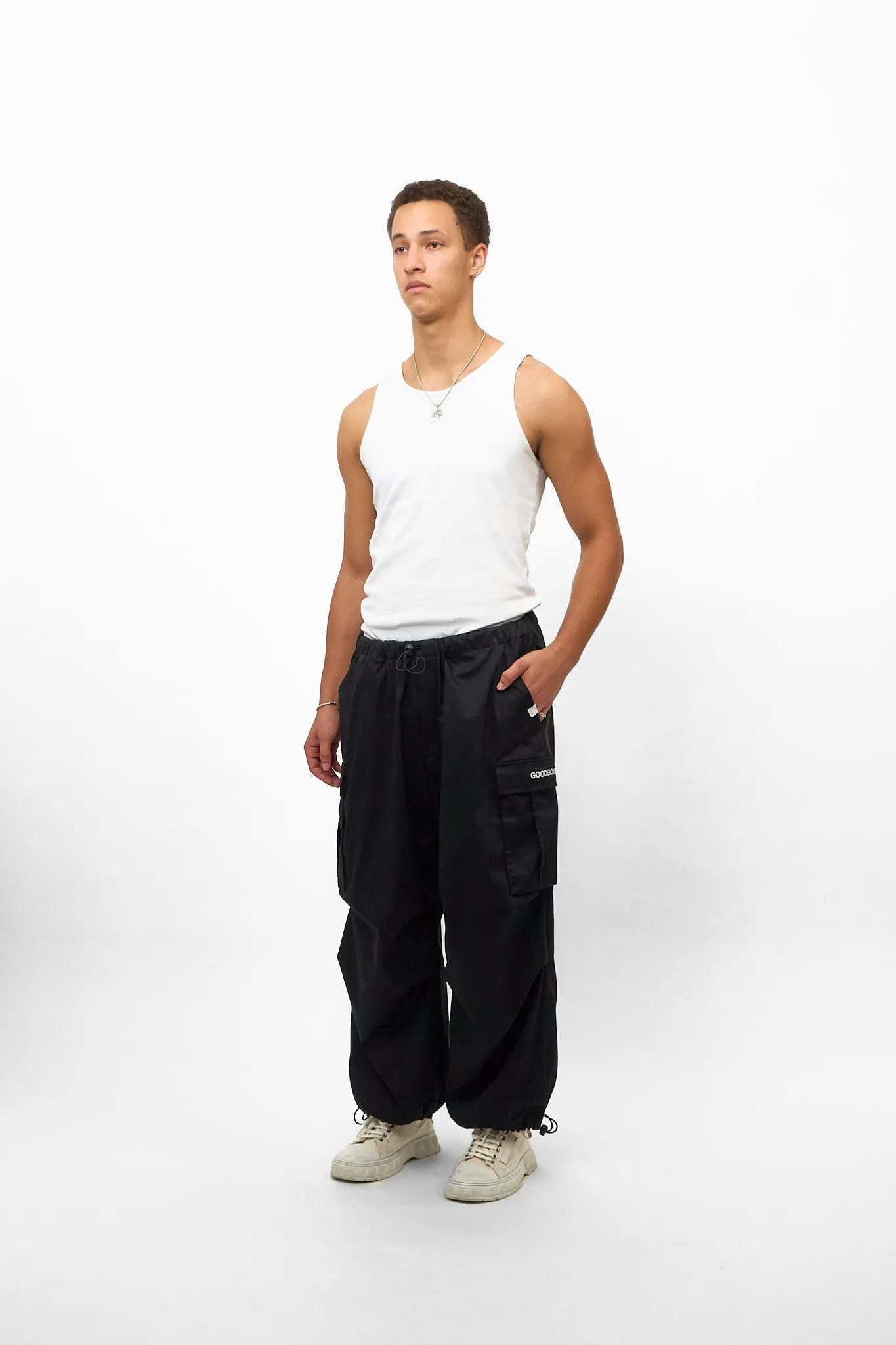 TIMELESS PARACHUTE PANTS BLACK