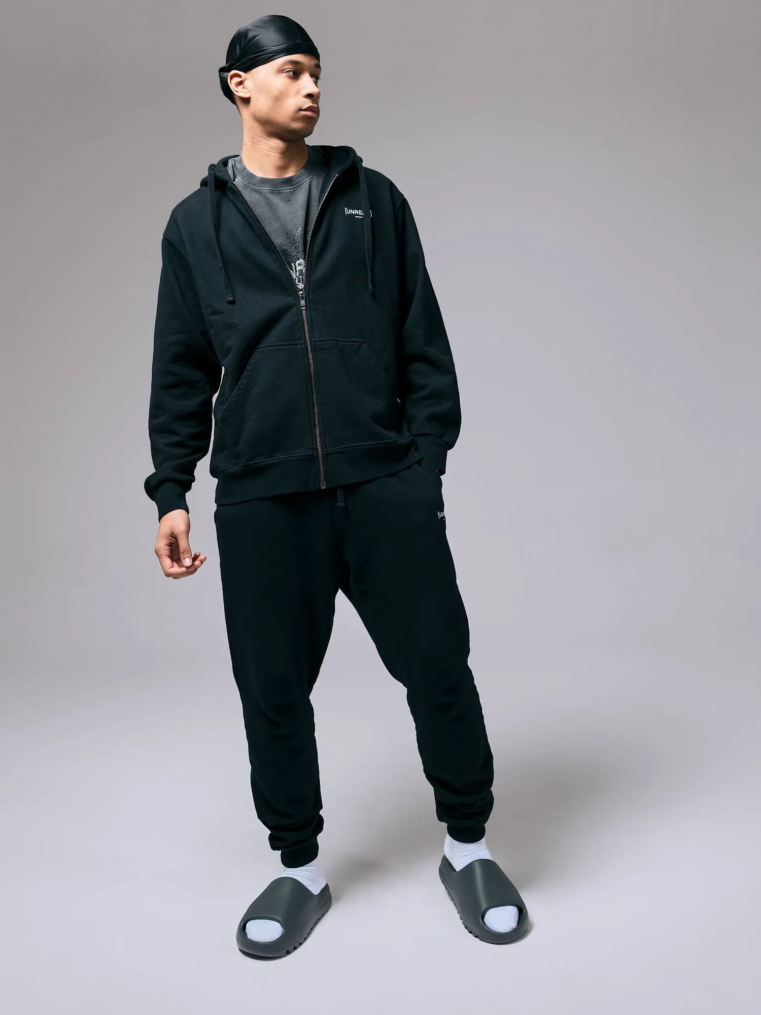 UNREAL timeless OG Trackpants Black