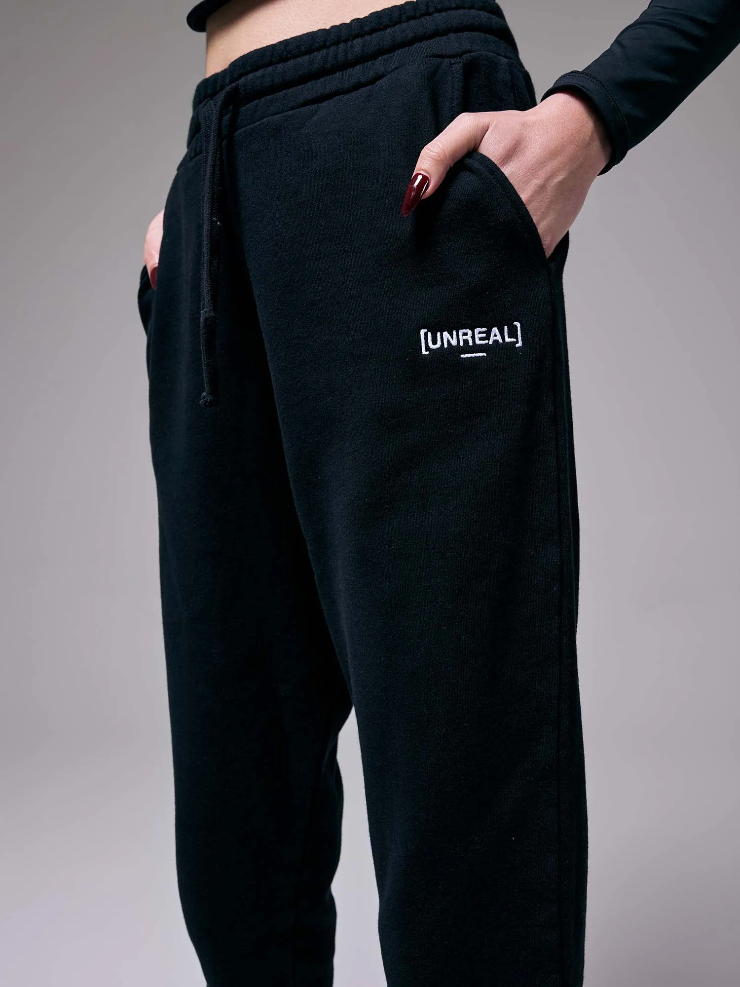 UNREAL timeless OG Trackpants Black